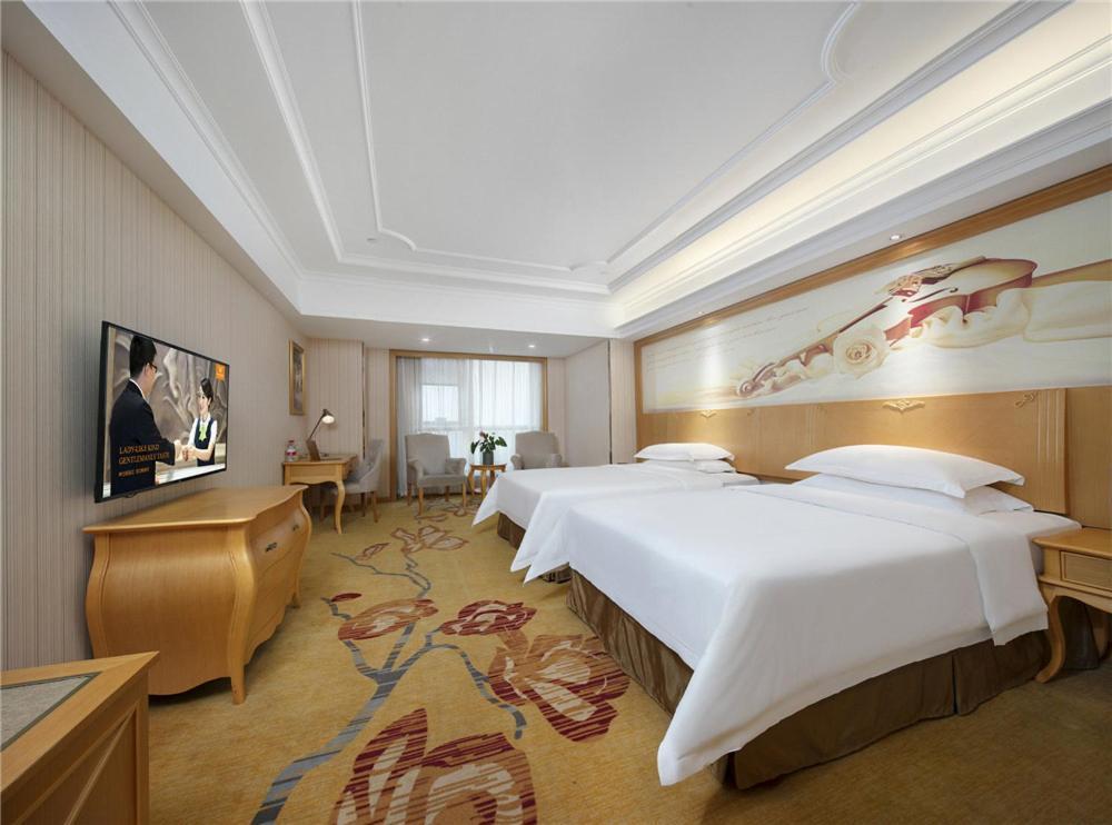 Vienna Hotel Zhengzhou Zhongyuan Futa Exterior foto
