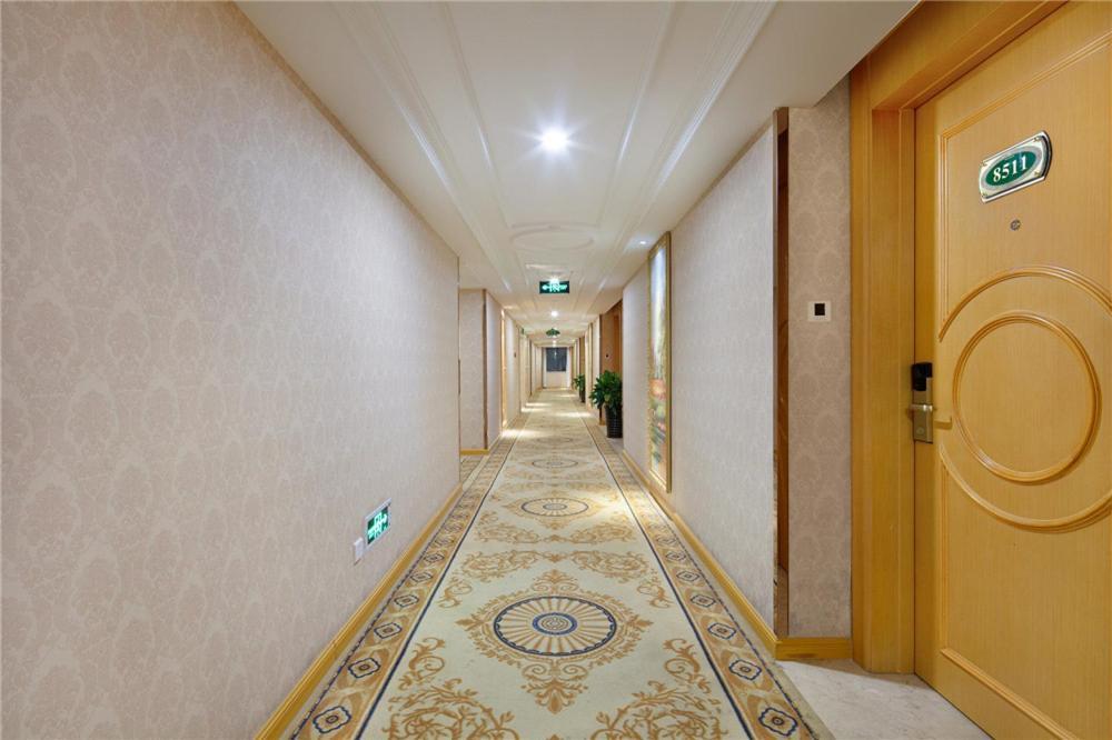 Vienna Hotel Zhengzhou Zhongyuan Futa Exterior foto